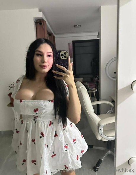 cloewhitex nudes pornstar image