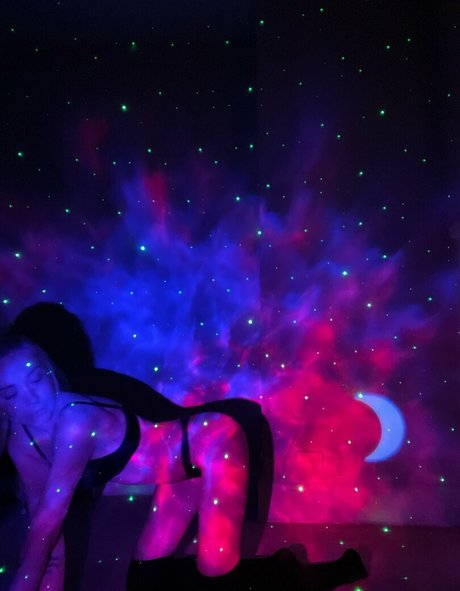 adversariel adult model photo