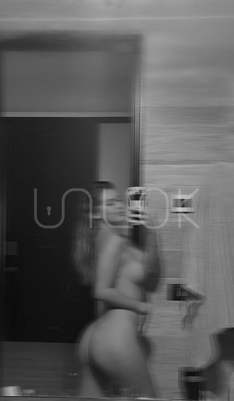 Sofiamunozf art model pic