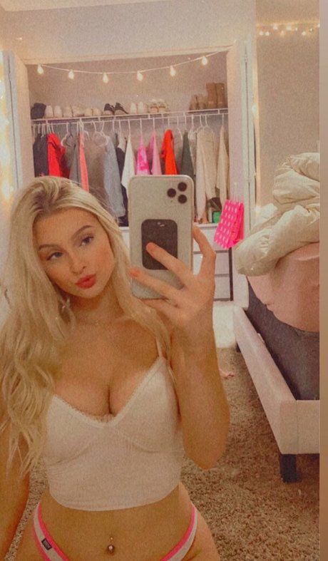 Cassandra Summer high quality star picture