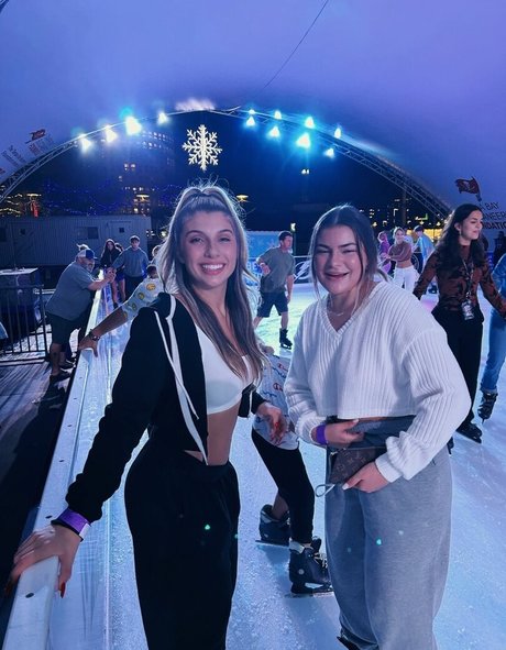 Jordan Lewis nudes actress pics