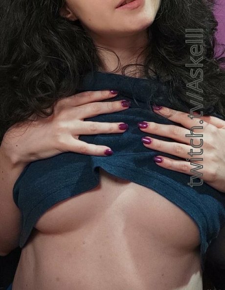 askell96 free actress galleries