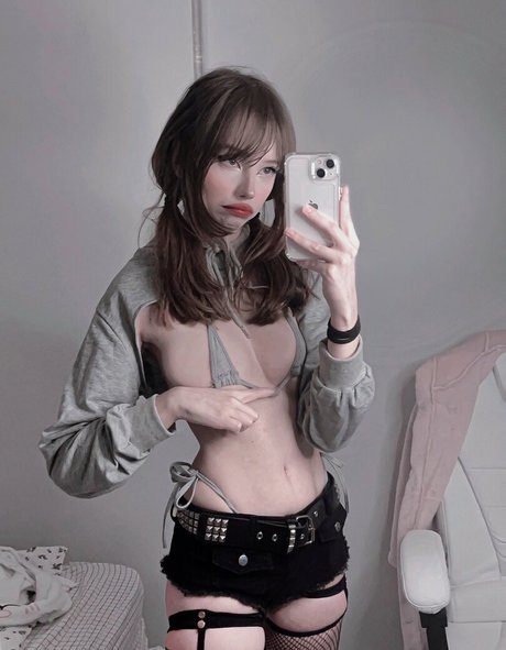 Romllr perfect pornstar image