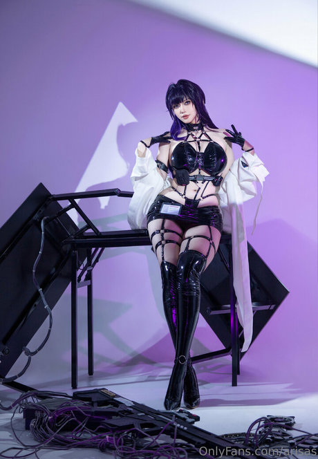 Arisa S model sexy image