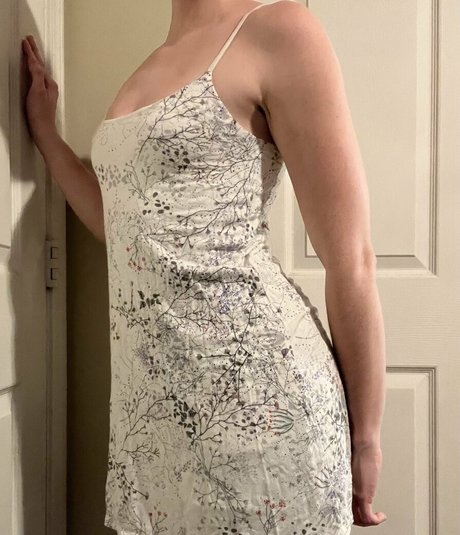 Kitten Loves Hugs model art picture