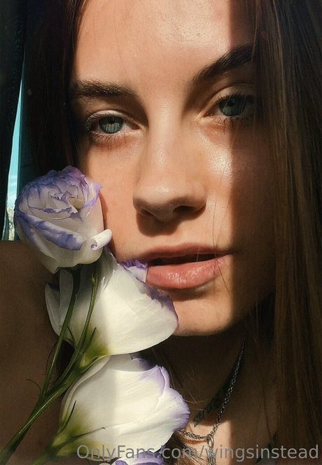 dollynextdoor nude actress gallery