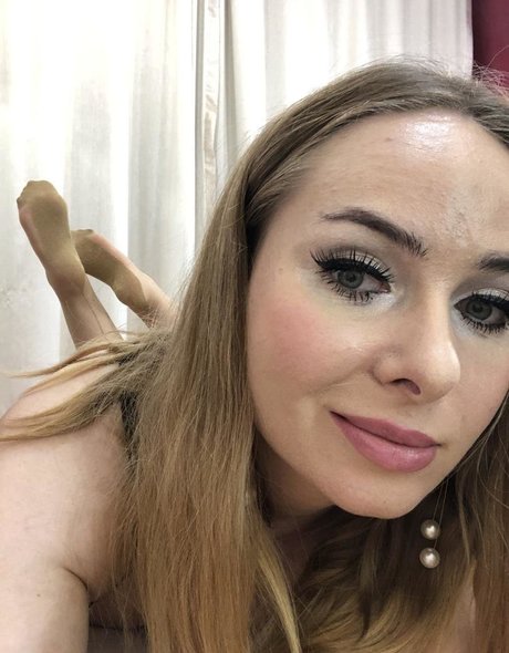 carty ti beautiful actress photos