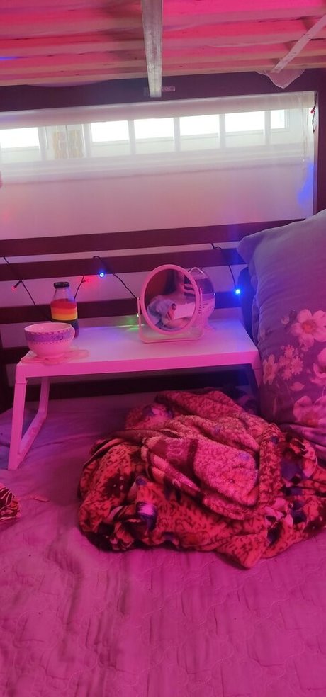 ayakamoe2910 naked star pics