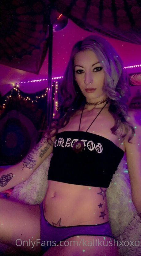 kalikushxoxo actress photos