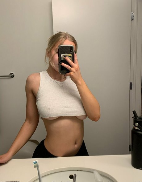 Abby Kruger pornstar exclusive pics
