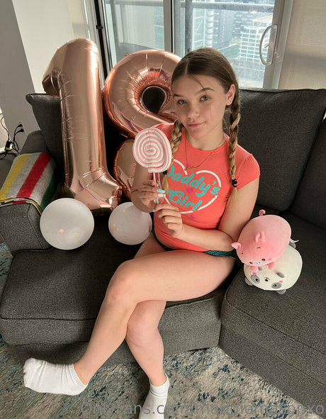 maddiemasonxo art model img