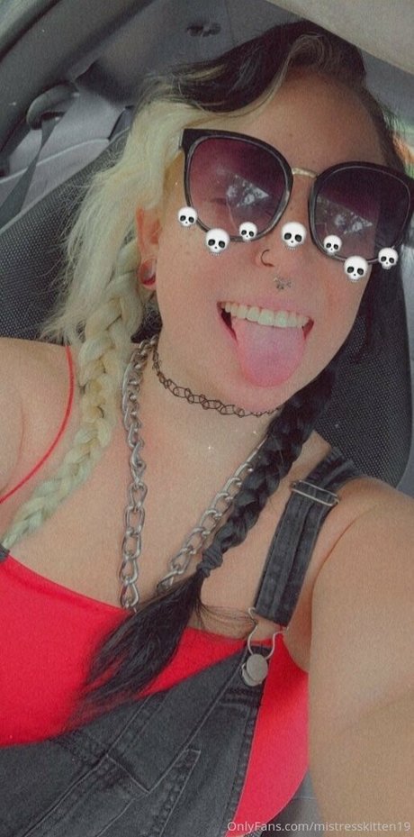 elvishly deviant13 beautiful actress pic