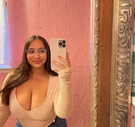 open pussy onlyfans erotic gallery