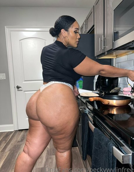 Beckkywylin star hot img