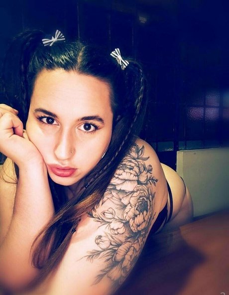 ladama22 star pretty gallery