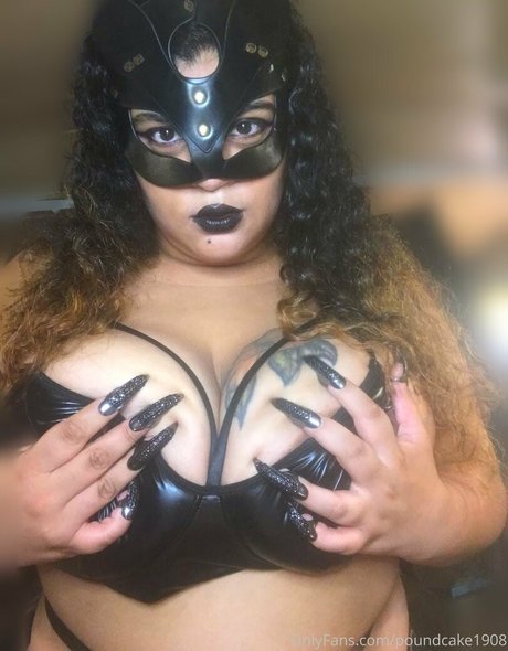 poundcake1908 model erotic pictures