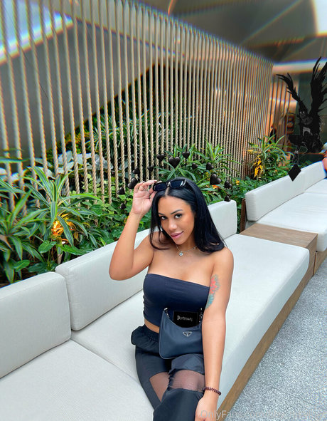 thatonegirlmikeyvlogs sex pornstar photo