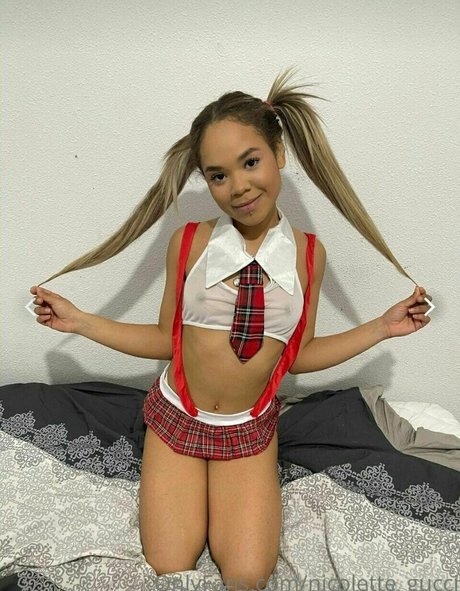 bellahotxx model top archive