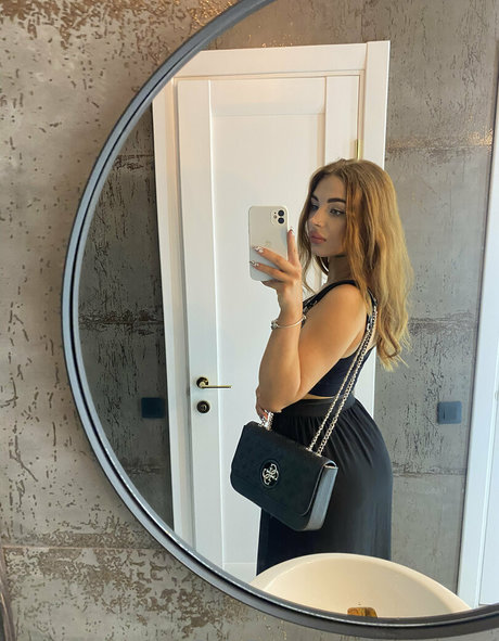 honeypie f nudes pornstar pic