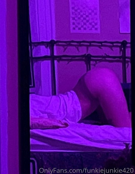 Meg Reillly pretty model galleries