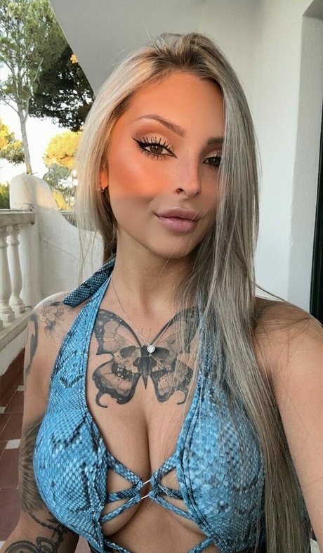 Lenscha fluture hot pornstar pics