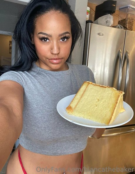 curvy muscle onlyfans beautiful naked pic