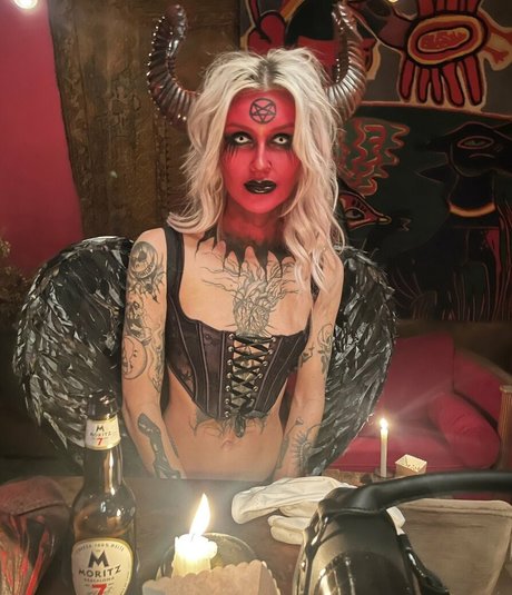 barbieghoulx star adult image