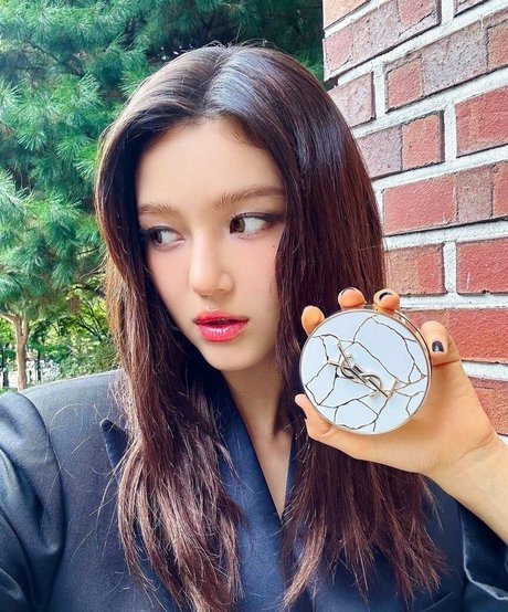 Danielle Marsh thumbnail