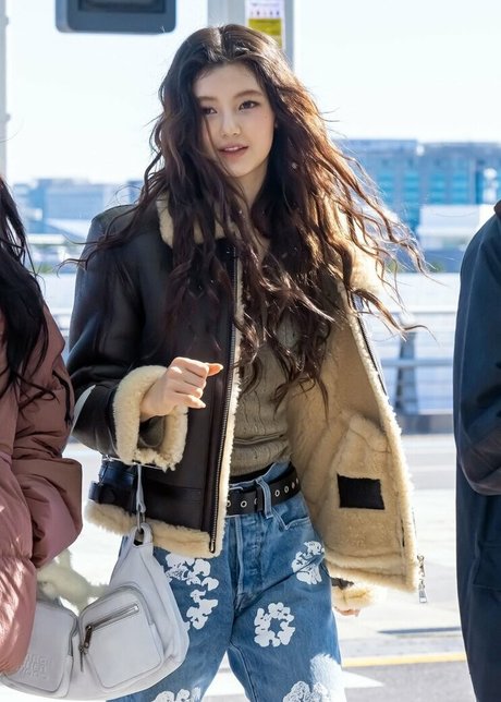 Danielle Marsh star erotic images