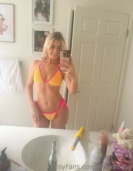 jillkassidyy nude actress pics