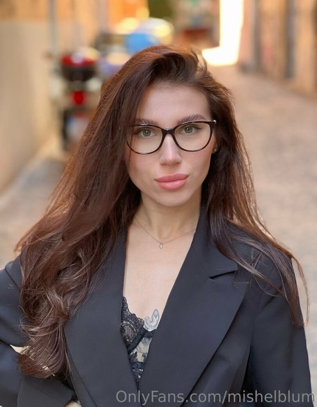 divine laura adult star photos