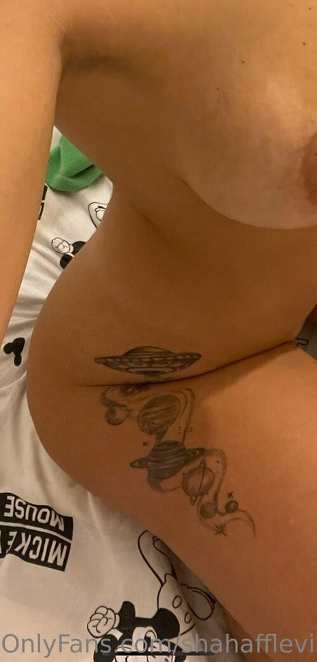 Shahaf Levi nude model photos