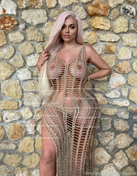 emilyregina perfect actress photo