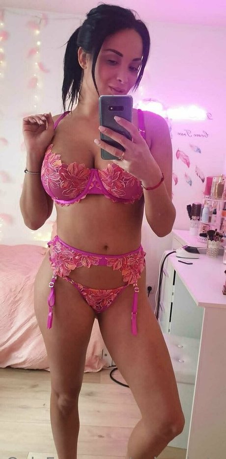 Anissakate art model picture