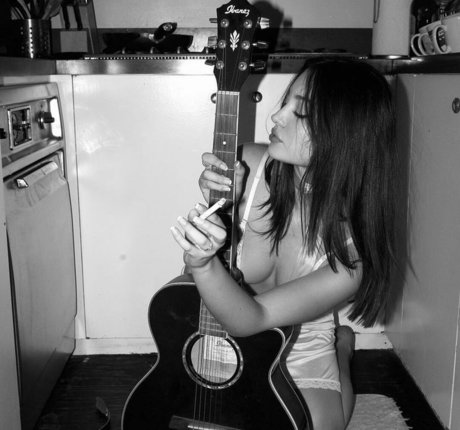 Bella Podaras perfect actress gallery