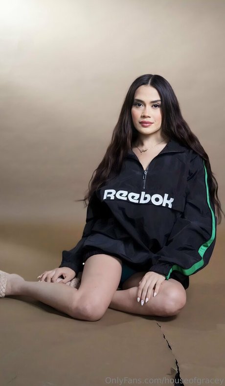 houseofgracey model sexy pic