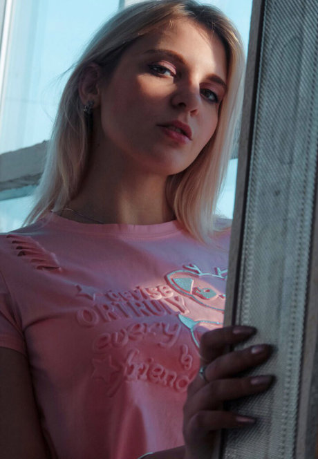 zefirka a model hot image