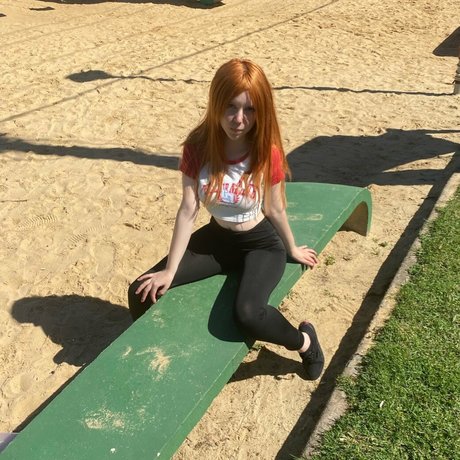 Melry Espinela model pornographic image