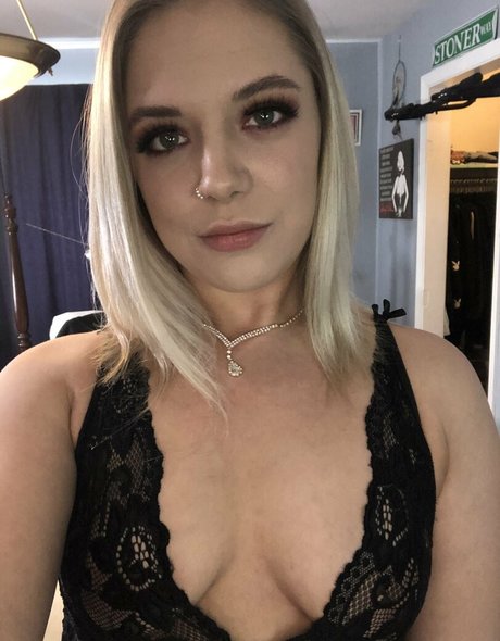 peachylanaxo star high quality pics