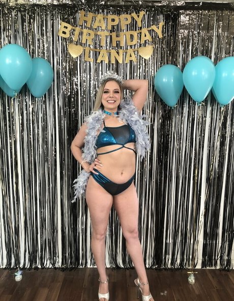 peachylanaxo pornstar picture