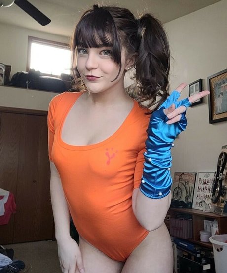 ohwell tori model adult pic