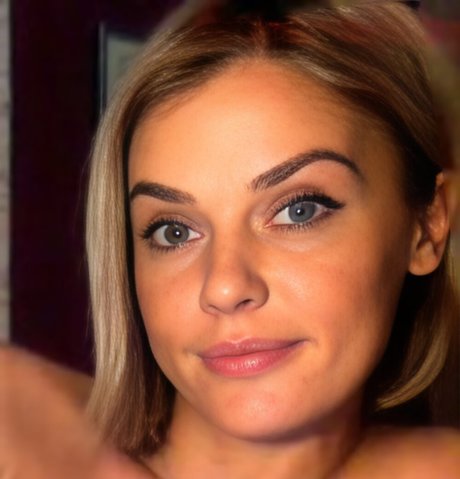 Amazinjess star adult pics
