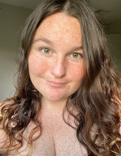 Freckled Baby star hot archive