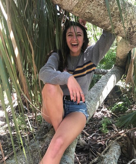 starrysighh model nude photo