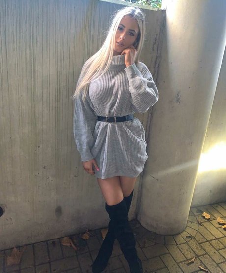 Faylee Oxenham best model galleries