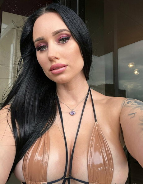 moneybirdette top model images