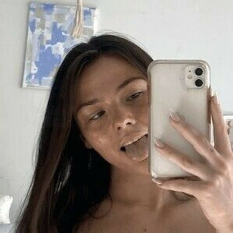 Bbyvaness erotic pornstar pics