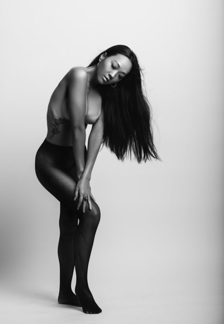 Kyla Gray porn model archive