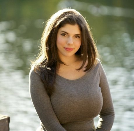 Emily Helen Barry model beautiful gallery