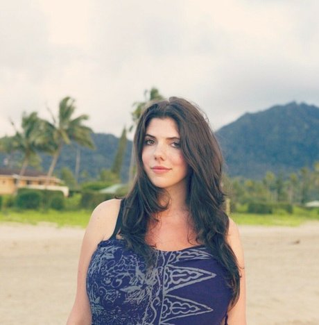 Emily Helen Barry pornographic model pic